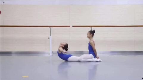 儿童下腰视频,安全与趣味并存